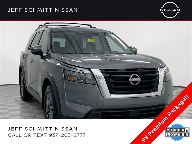 2024 Nissan Pathfinder SV's photo