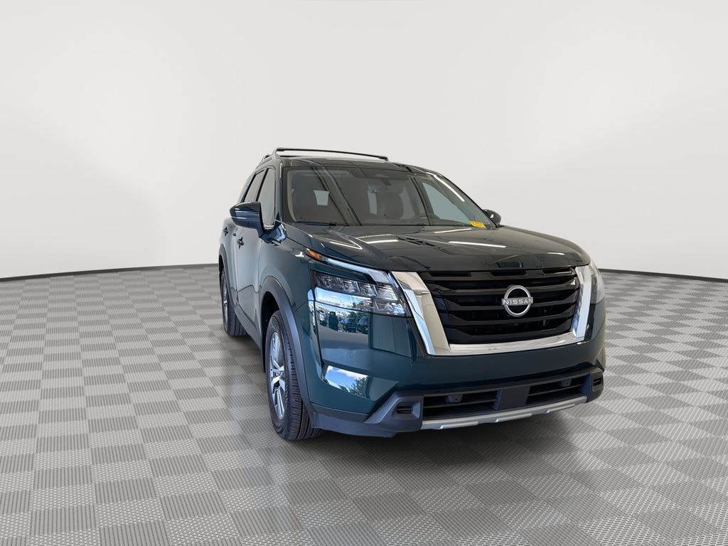 Certified 2025 Nissan Pathfinder SL SUV