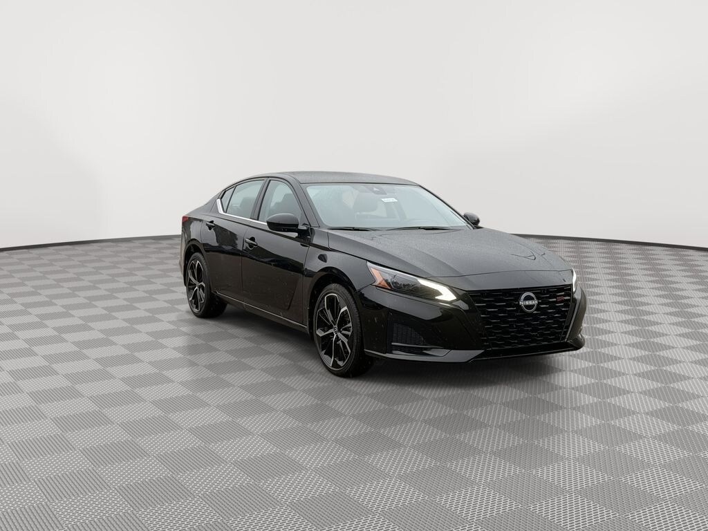 New 2026 Nissan Altima SR Sedan