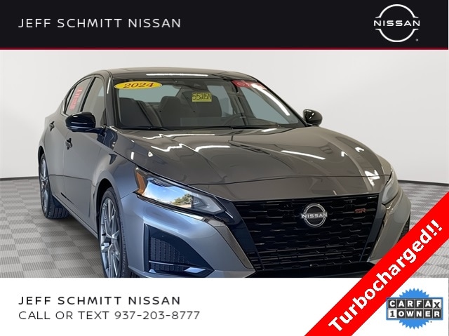 2024 Nissan Altima SR's photo