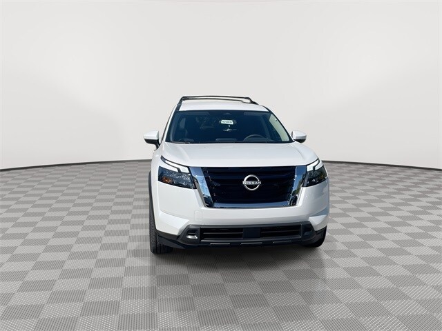 2025 Nissan Pathfinder SV photo 3