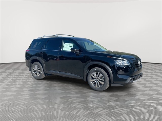 2025 Nissan Pathfinder SL photo 2