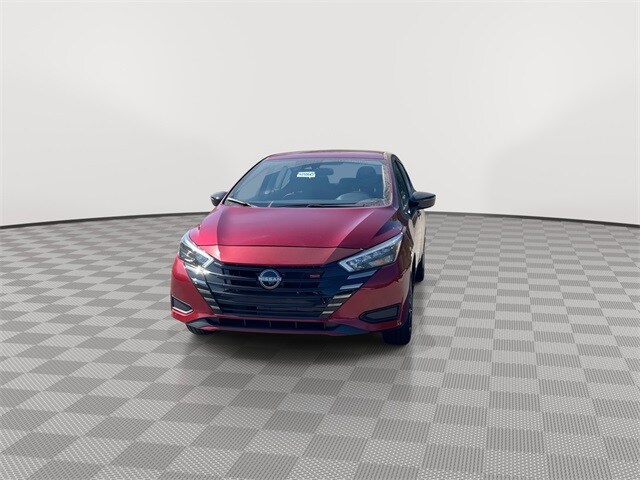 2025 Nissan Versa 1.6 SR photo 4