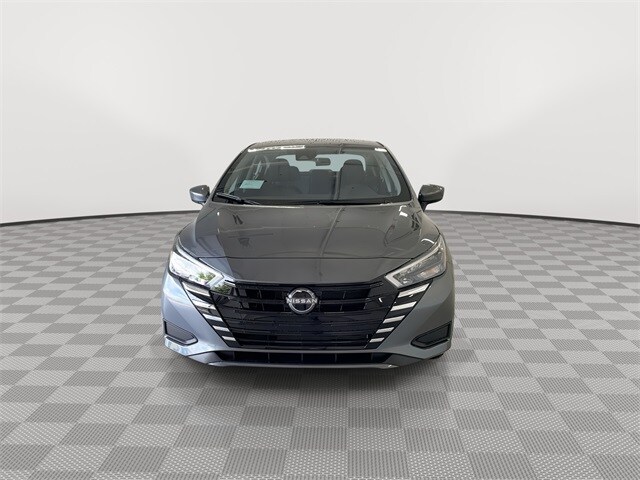 2025 Nissan Versa 1.6 SV photo 3