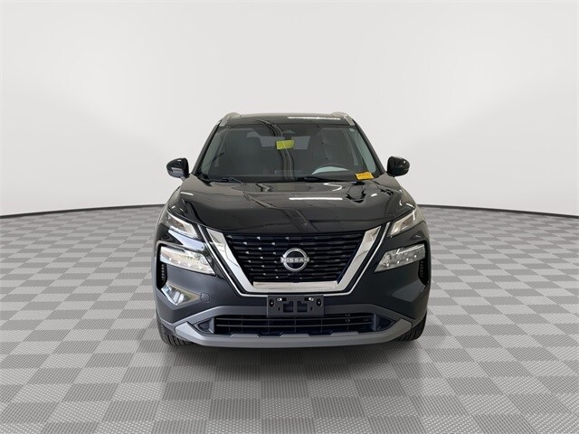 2023 Nissan Rogue SV photo 2