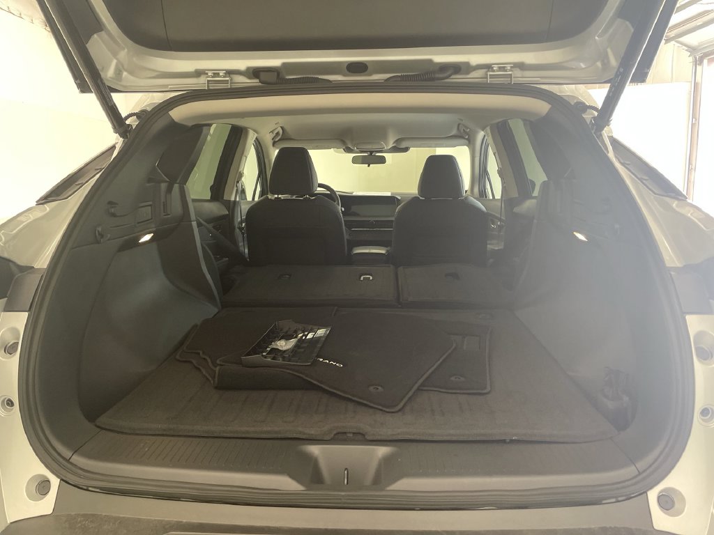 2025 Nissan Murano SV - Photo 17