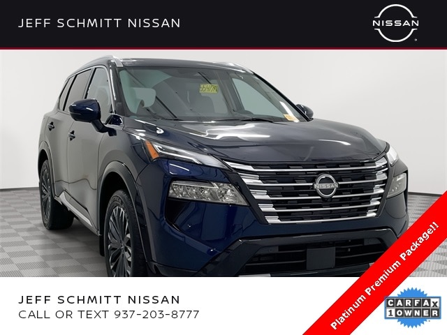 2024 Nissan Rogue Platinum's photo