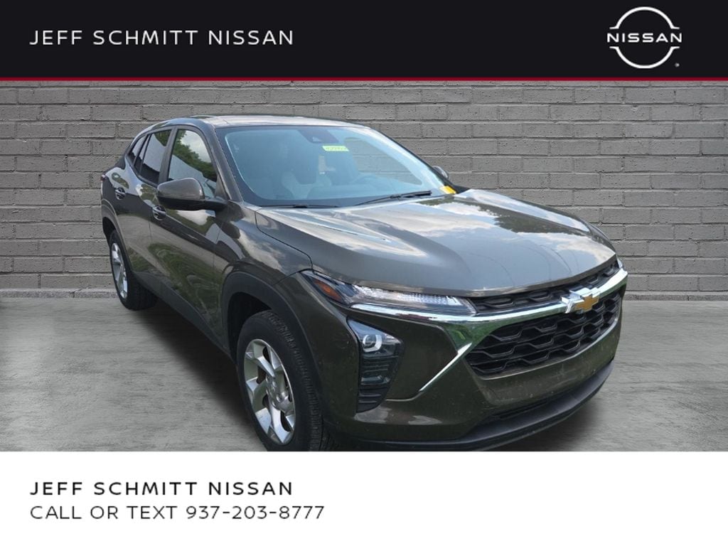 Used 2024 Chevrolet Trax LS SUV
