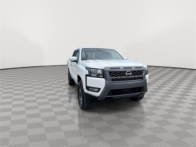 2025 Nissan Frontier SV photo 3