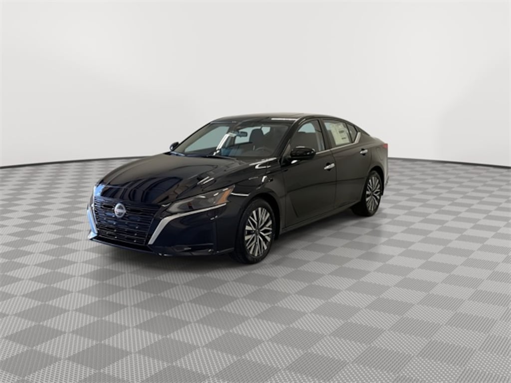 New 2025 Nissan Altima SV Sedan