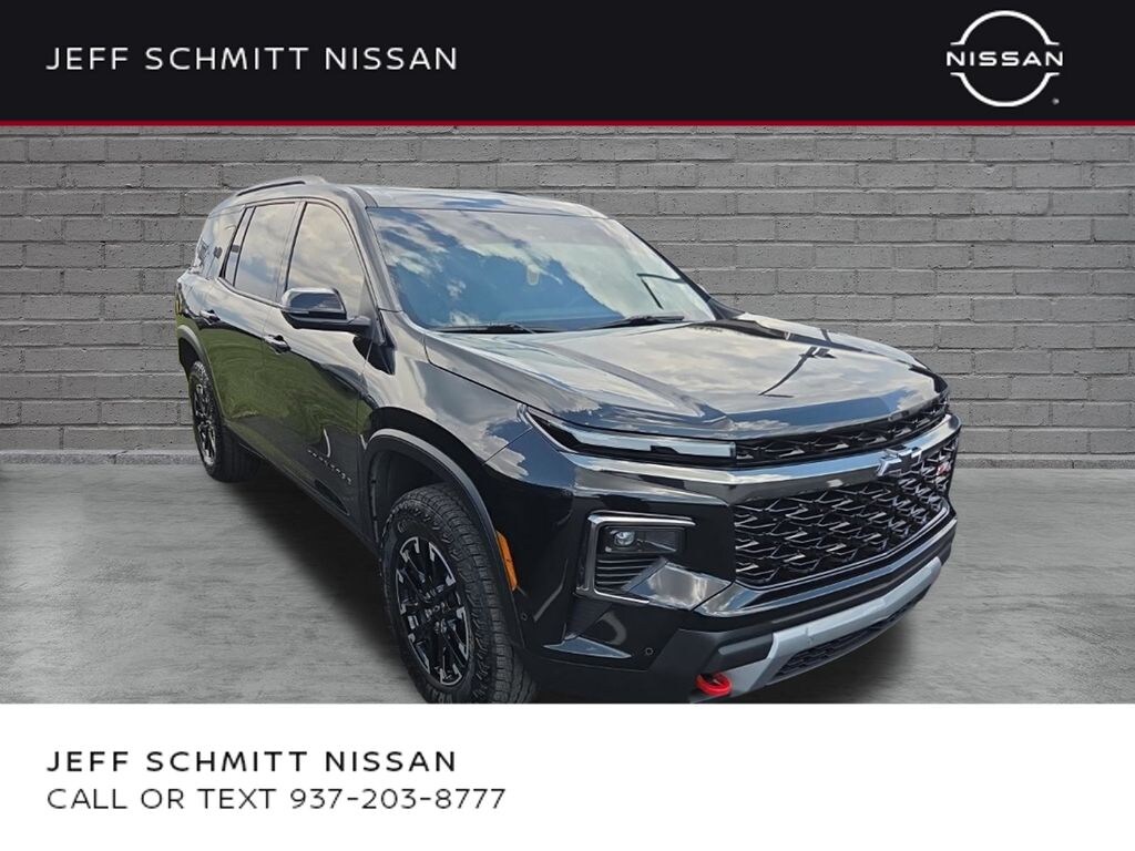 Used 2025 Chevrolet Traverse Z71 SUV