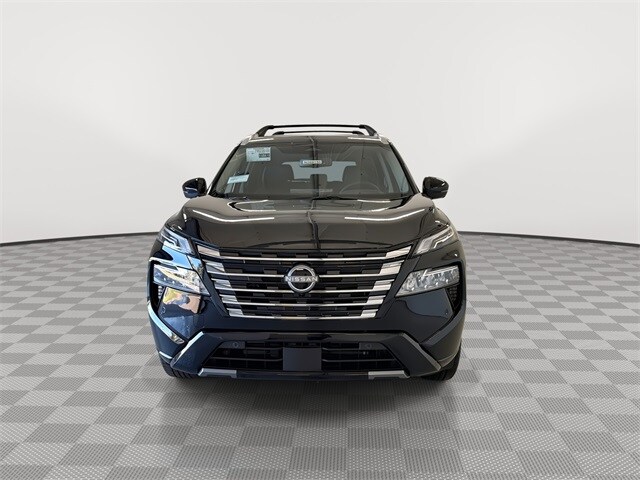 2026 Nissan Rogue Platinum photo 4