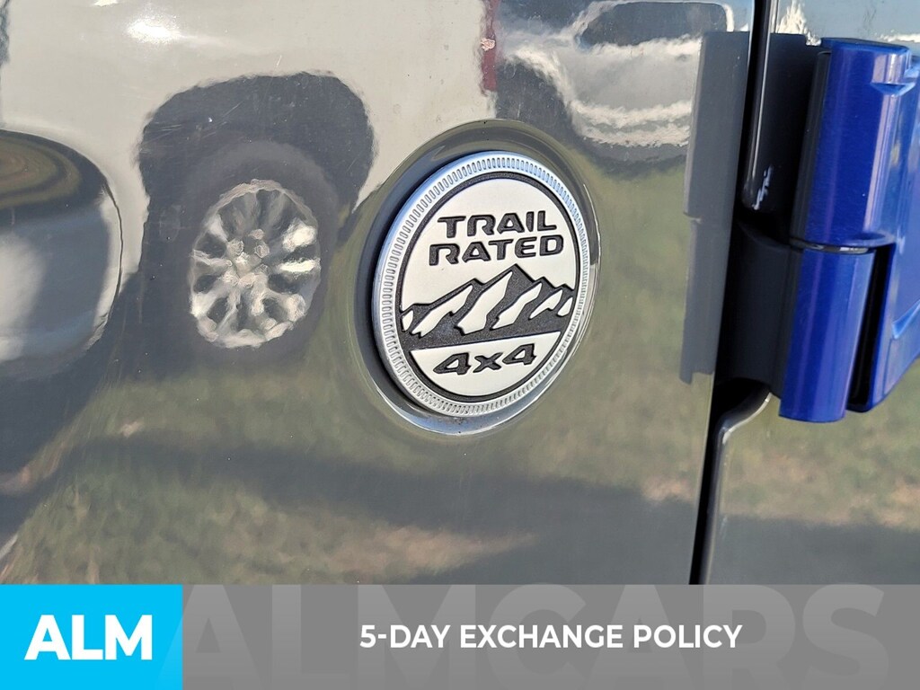 Used 2020 Jeep Gladiator Overland Truck