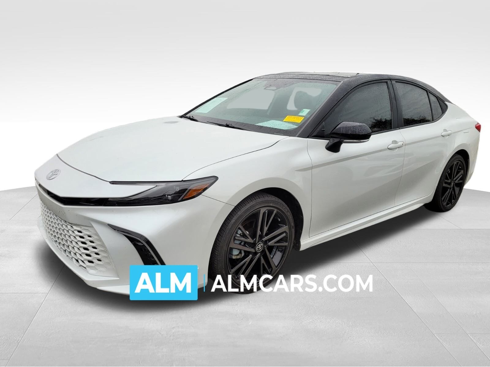 2025 Toyota Camry XSE's photo