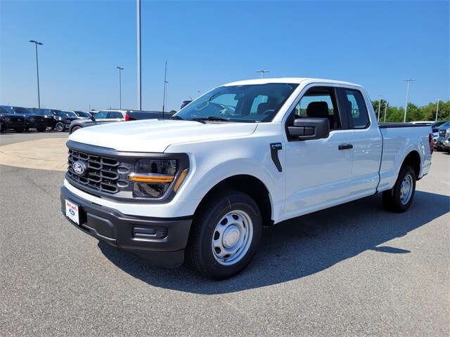 2025 Ford F-150 XL photo 3