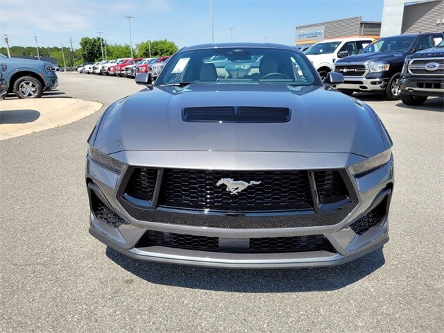 2025 Ford Mustang GT photo 2