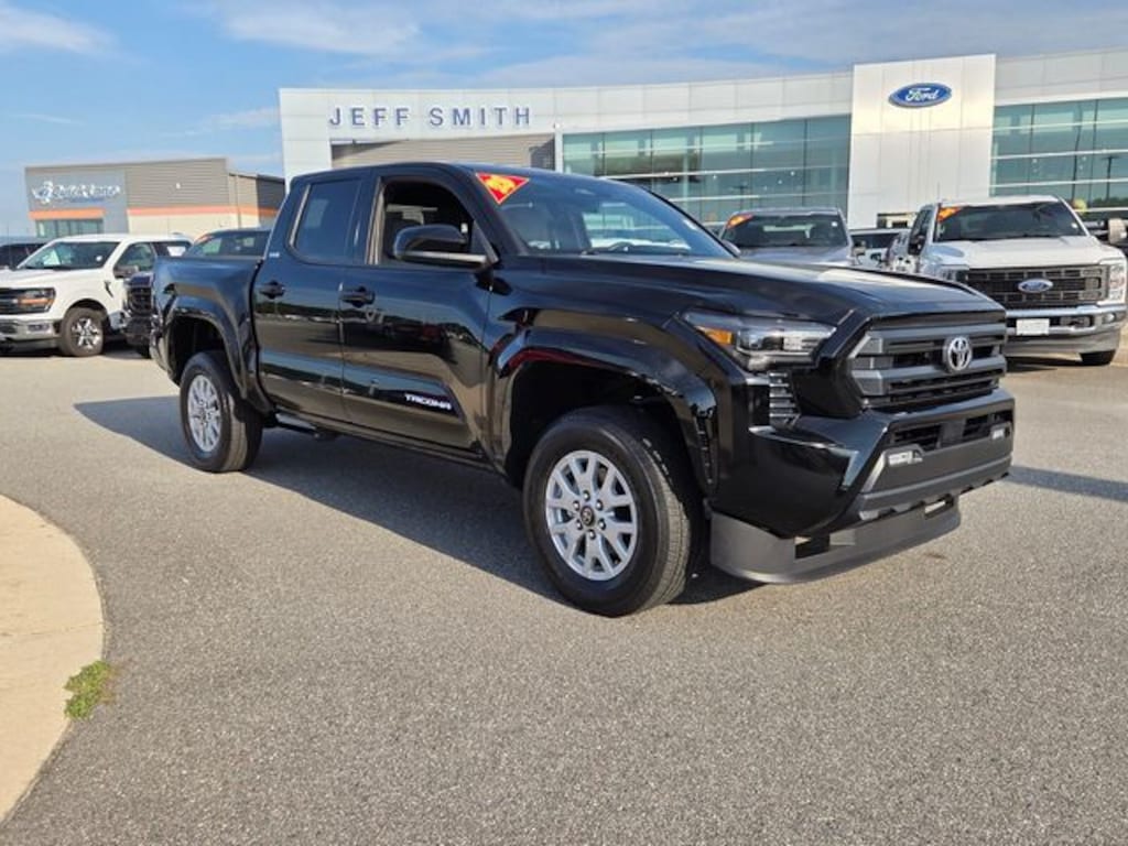 Used 2025 Toyota Tacoma SR5 Truck