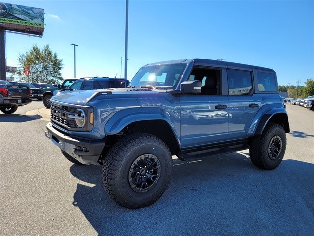 2024 Ford Bronco Raptor photo 3