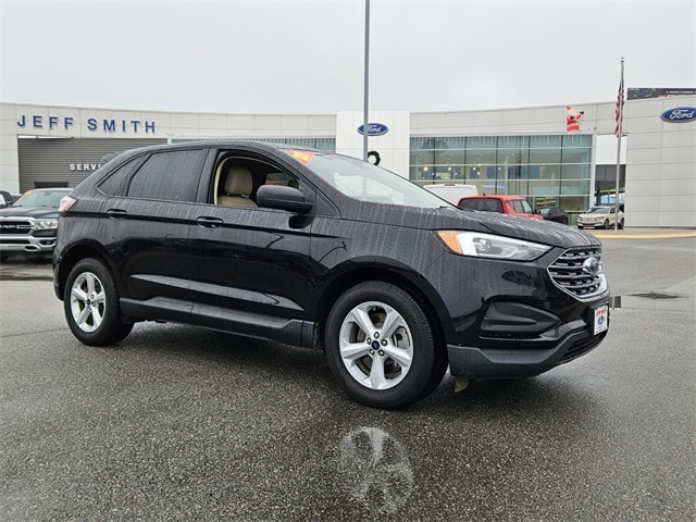 2022 Ford Edge SE's photo