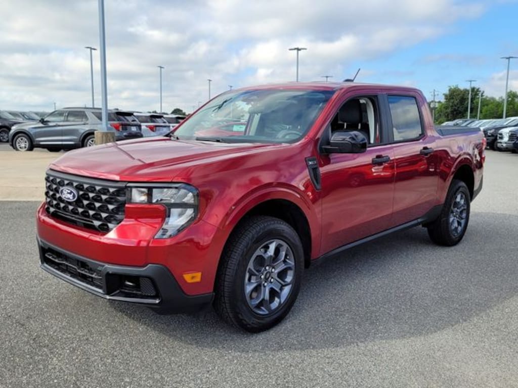 New 2025 Ford Maverick XLT Truck