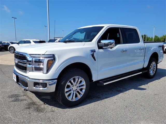 2025 Ford F-150 Lariat photo 3