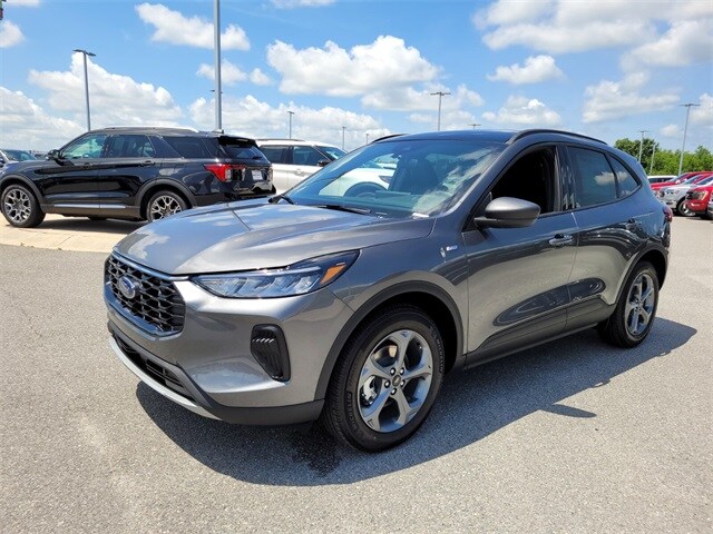 2025 Ford Escape ST-Line photo 3