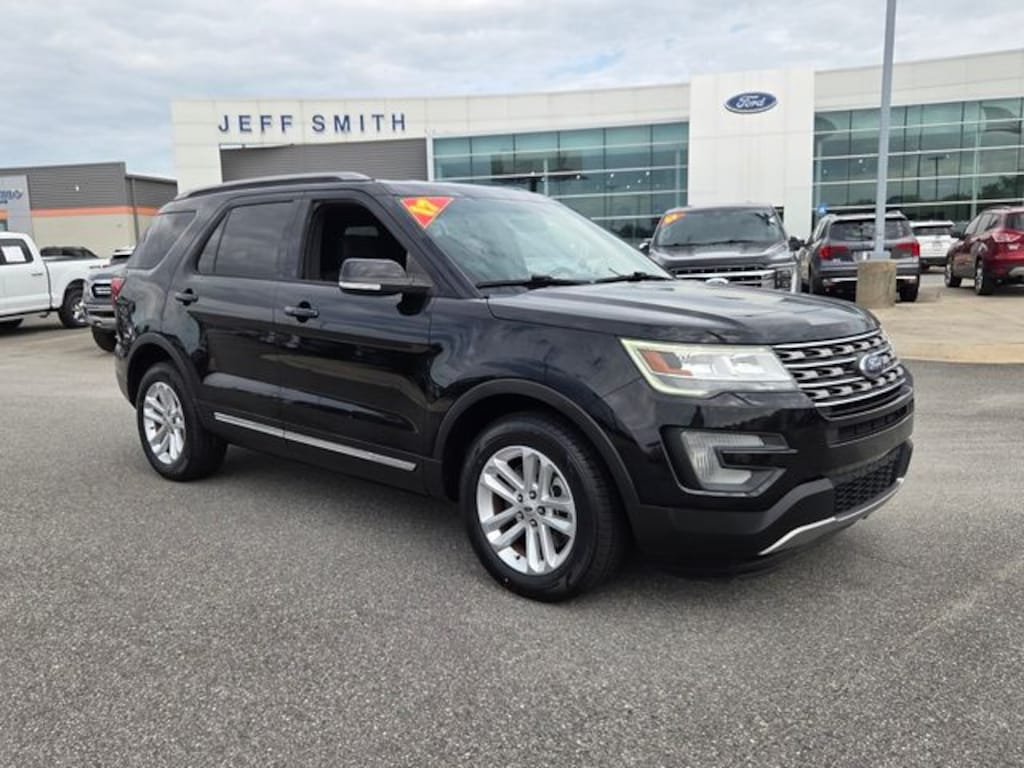 Used 2017 Ford Explorer XLT SUV