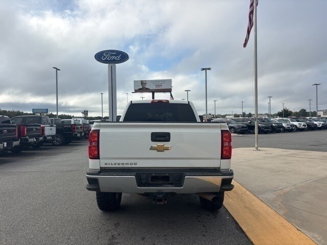 2019 Chevrolet Silverado 2500HD Work Truck photo 3