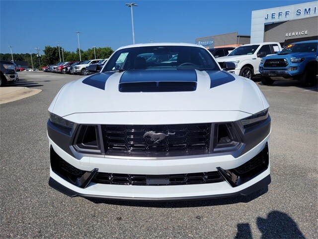 2025 Ford Mustang Dark Horse Deluxe photo 2