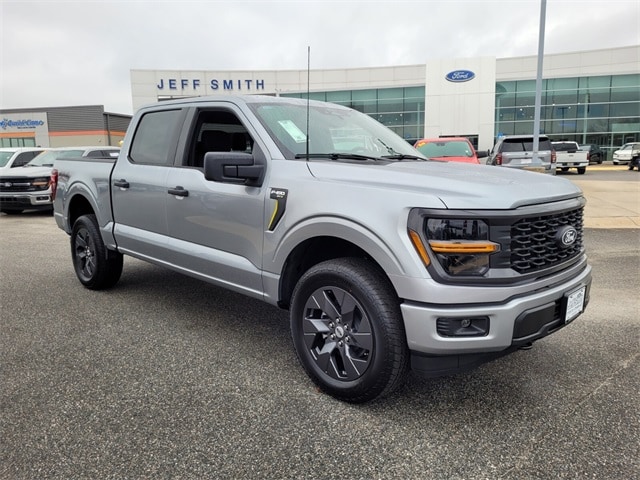 2025 Ford F-150 STX's photo