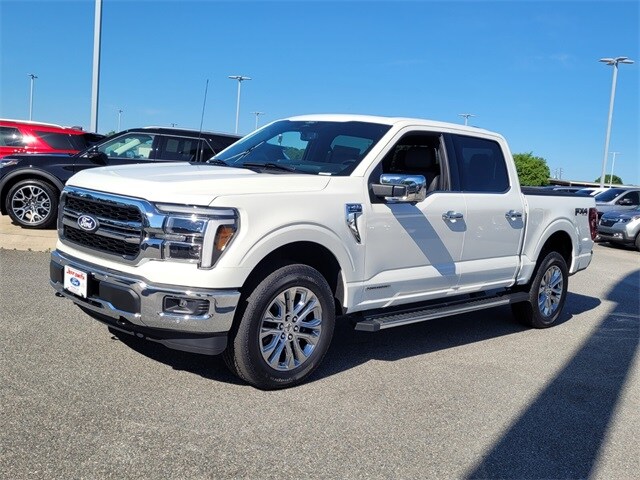 2025 Ford F-150 Lariat photo 3