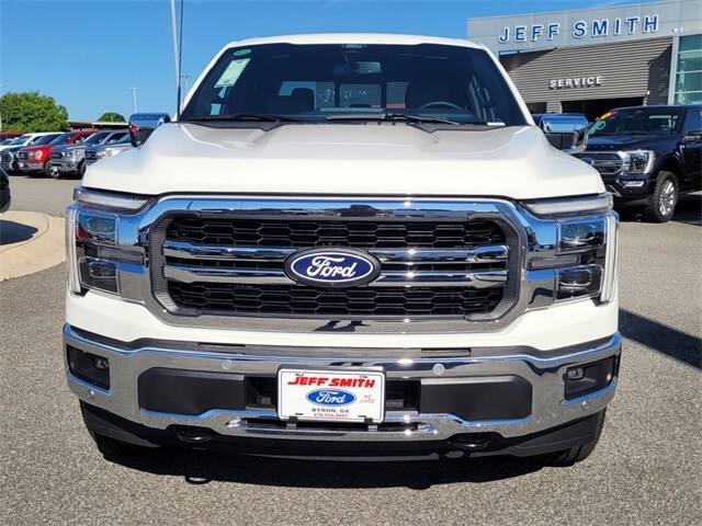 2025 Ford F-150 Lariat photo 2