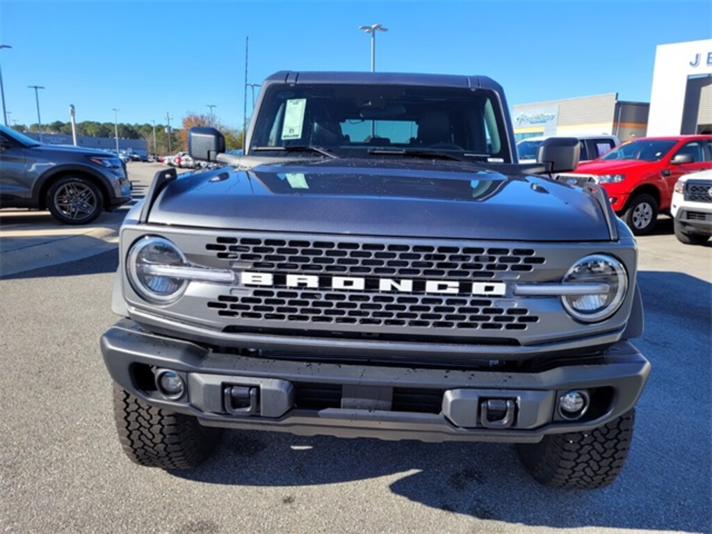 New 2025 Ford Bronco Badlands SUV