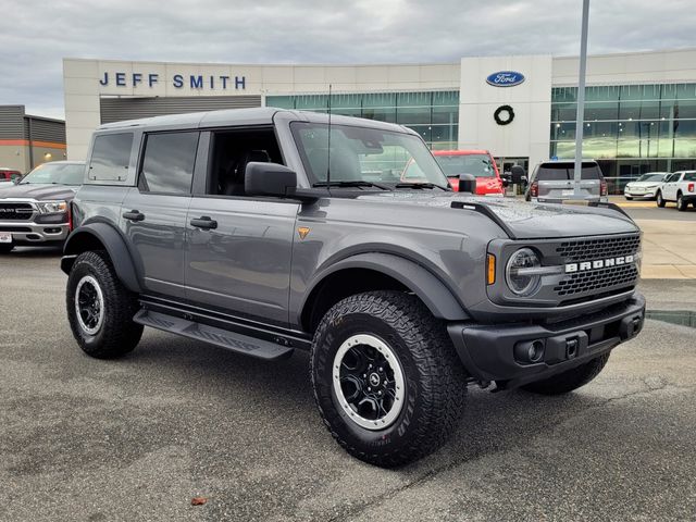 2025 Ford Bronco SUV 