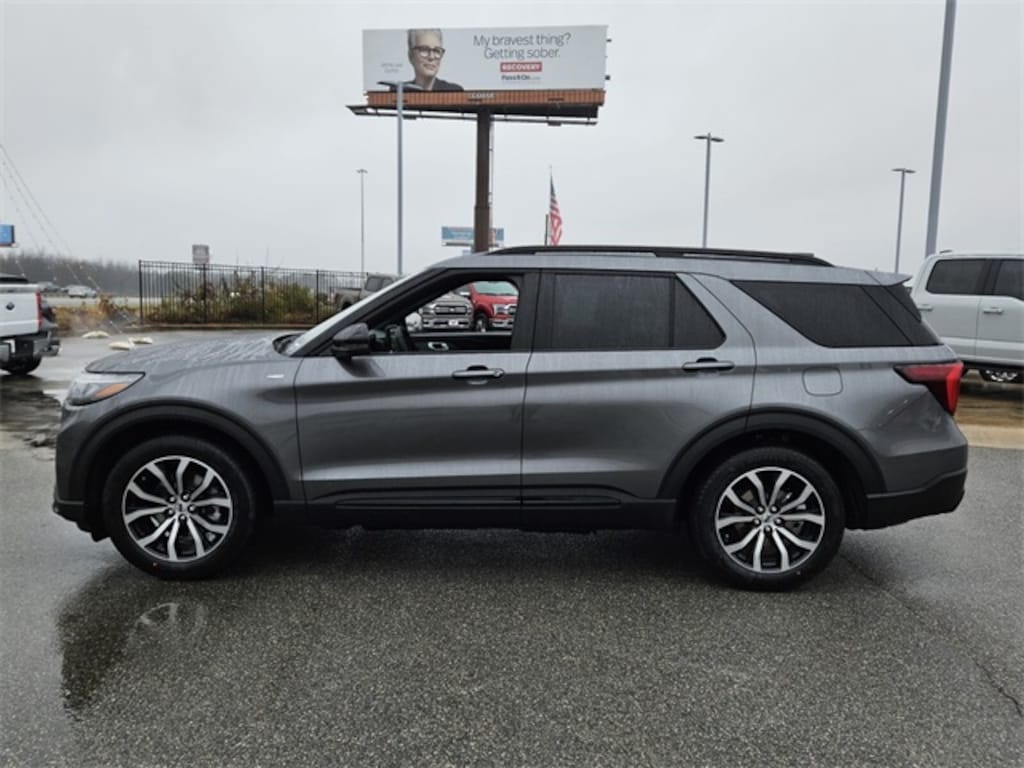 New 2026 Ford Explorer ST-Line SUV