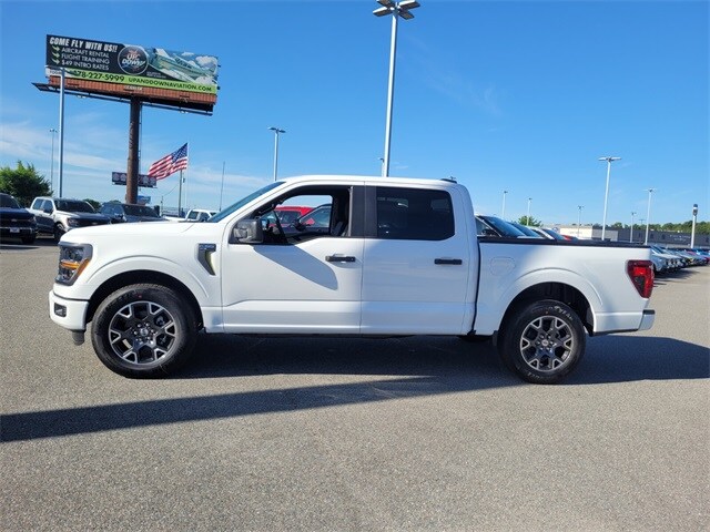 2025 Ford F-150 STX photo 4