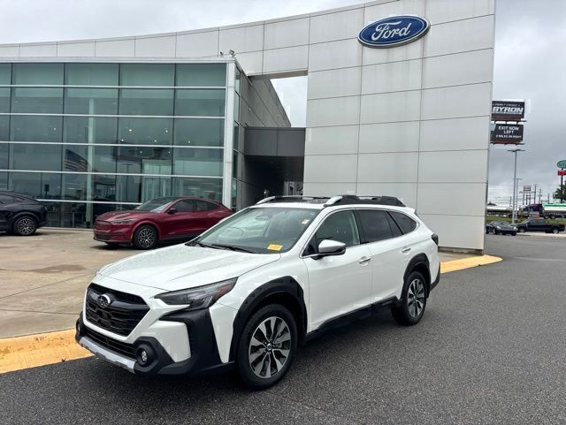2024 Subaru Outback Touring's photo