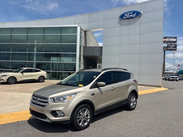 2018 Ford Escape SEL's photo