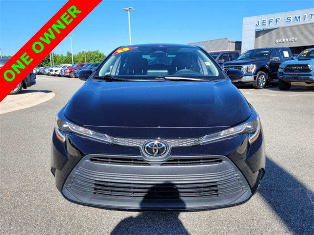 Used 2023 Toyota Corolla LE Sedan