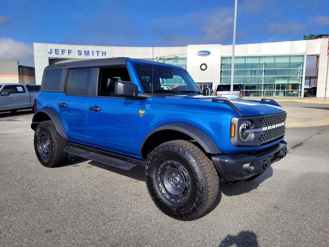 2025 Ford Bronco SUV 