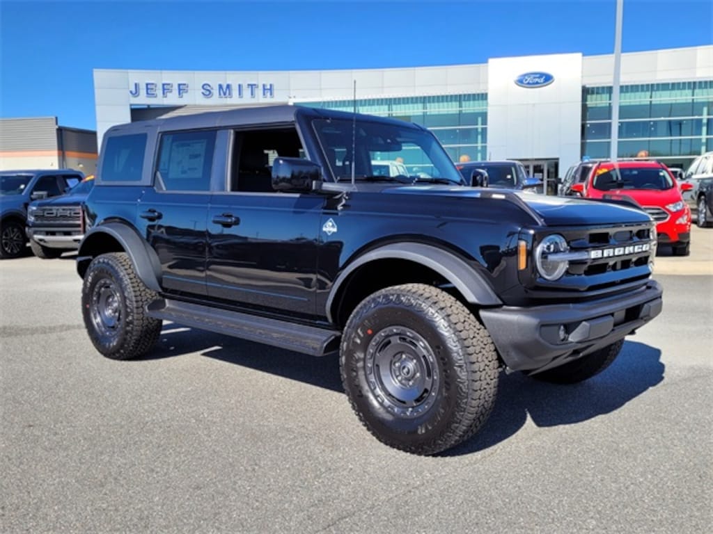 New 2025 Ford Bronco Outer Banks SUV