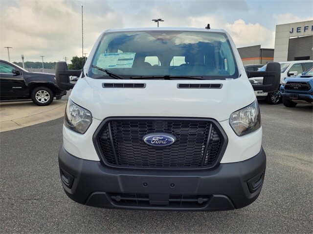 2025 Ford Transit photo 2