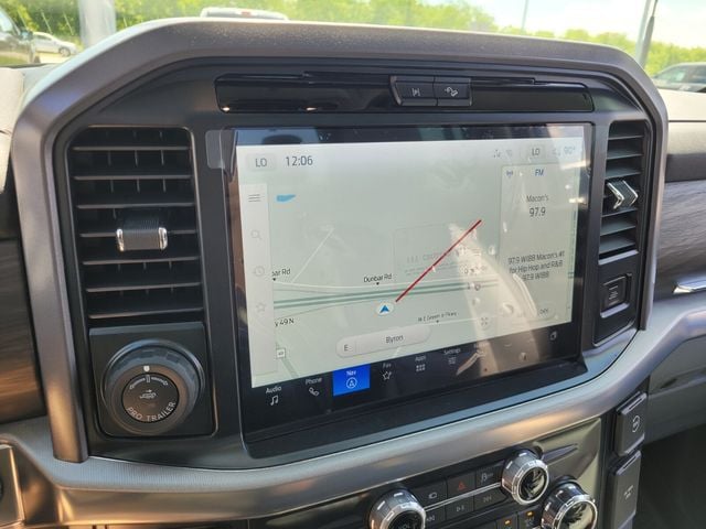 2025 Ford F-150 Lariat - Photo 18