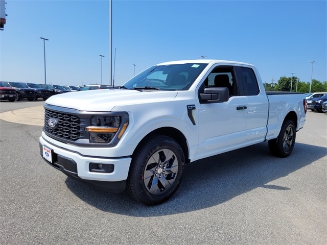 2025 Ford F-150 STX photo 3