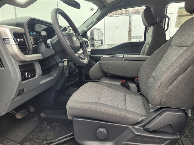 2026 Ford F-250 photo 4