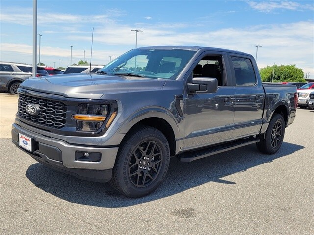 2025 Ford F-150 STX photo 3