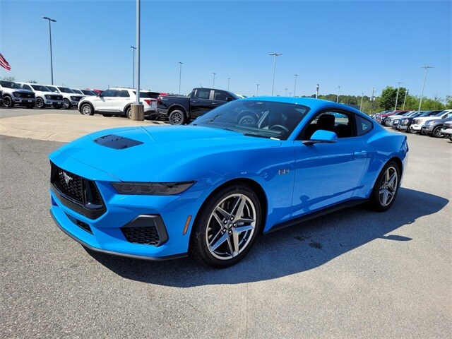 2025 Ford Mustang GT Premium photo 3