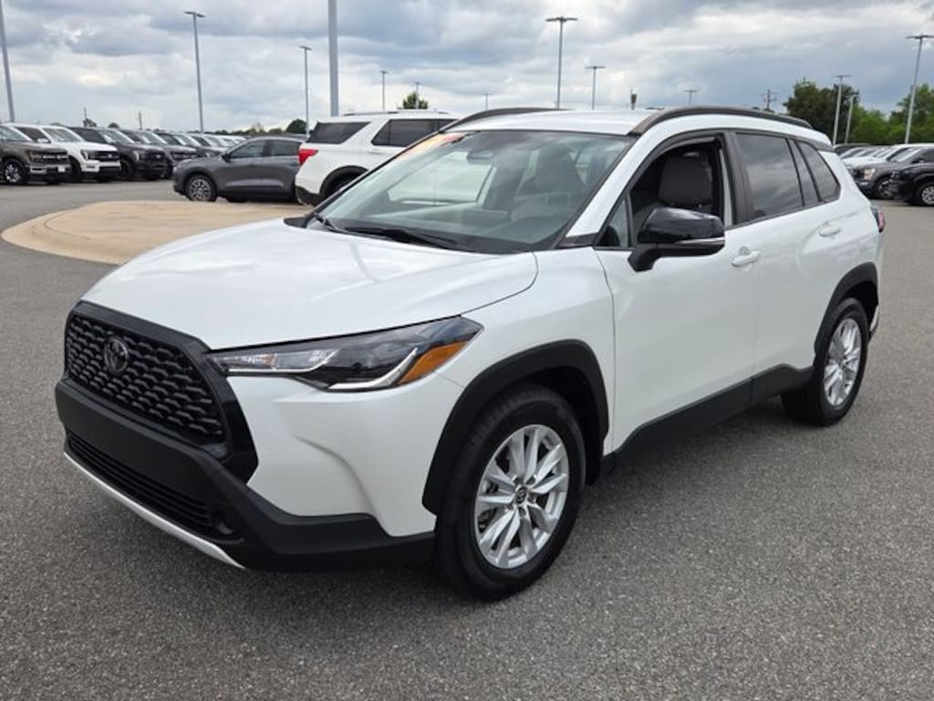 Used 2025 Toyota Corolla Cross LE SUV