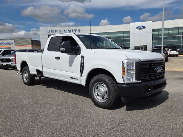 2026 Ford F-350 XL SuperCab 8' Box SRW's photo