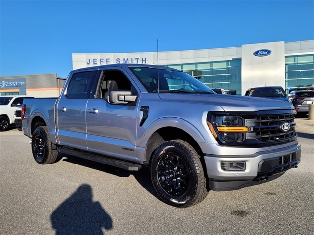 2025 Ford F-150 XLT's photo